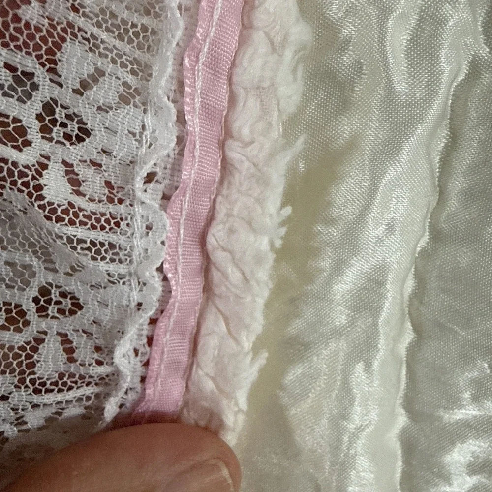 Vtg Chenille Toddler Bedspread Blanket Throw Ivory Pink Lace Satin 44x78 Shabby